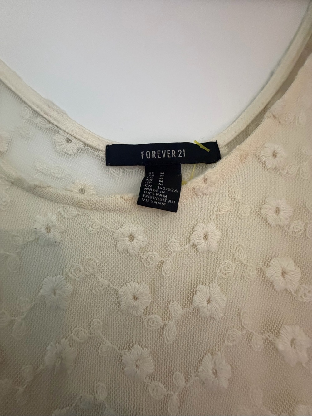 Forever 21 floral Lace Fit & Flare Short Sleeve Dress in Cream - Picture 3 of 3